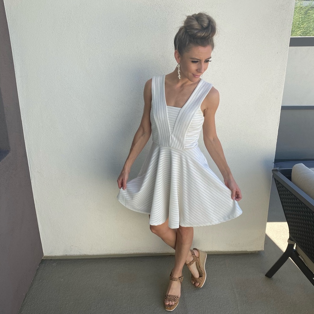 Beautiful ivory colored dress!